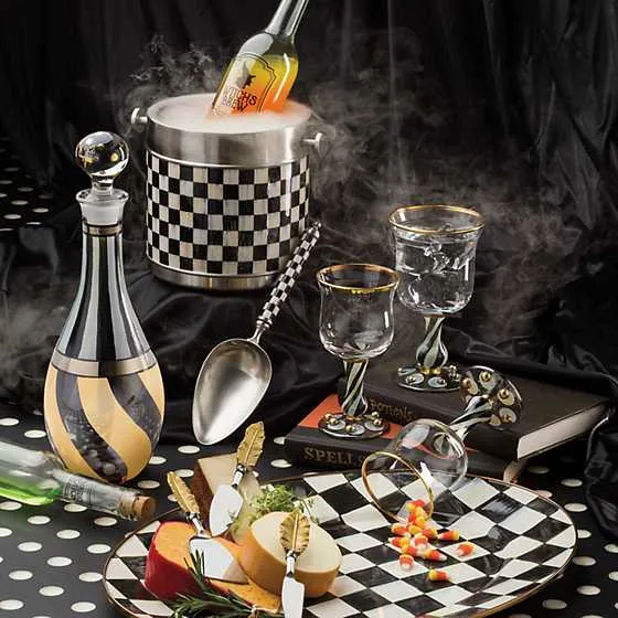 3260 Ice Scoop - Courtly Check