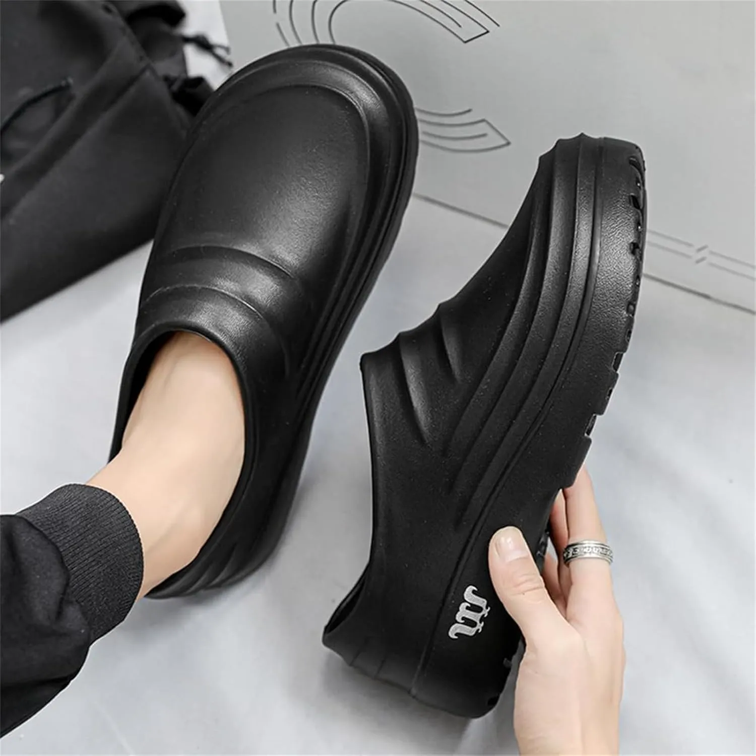 Armadillo Clogs Nurses Shoes for Women Men Non Slip Oil Water Resistant Safety Comfortable Work Shoes Ideal for Healthcare Kitchen Food Service Garden Unisex