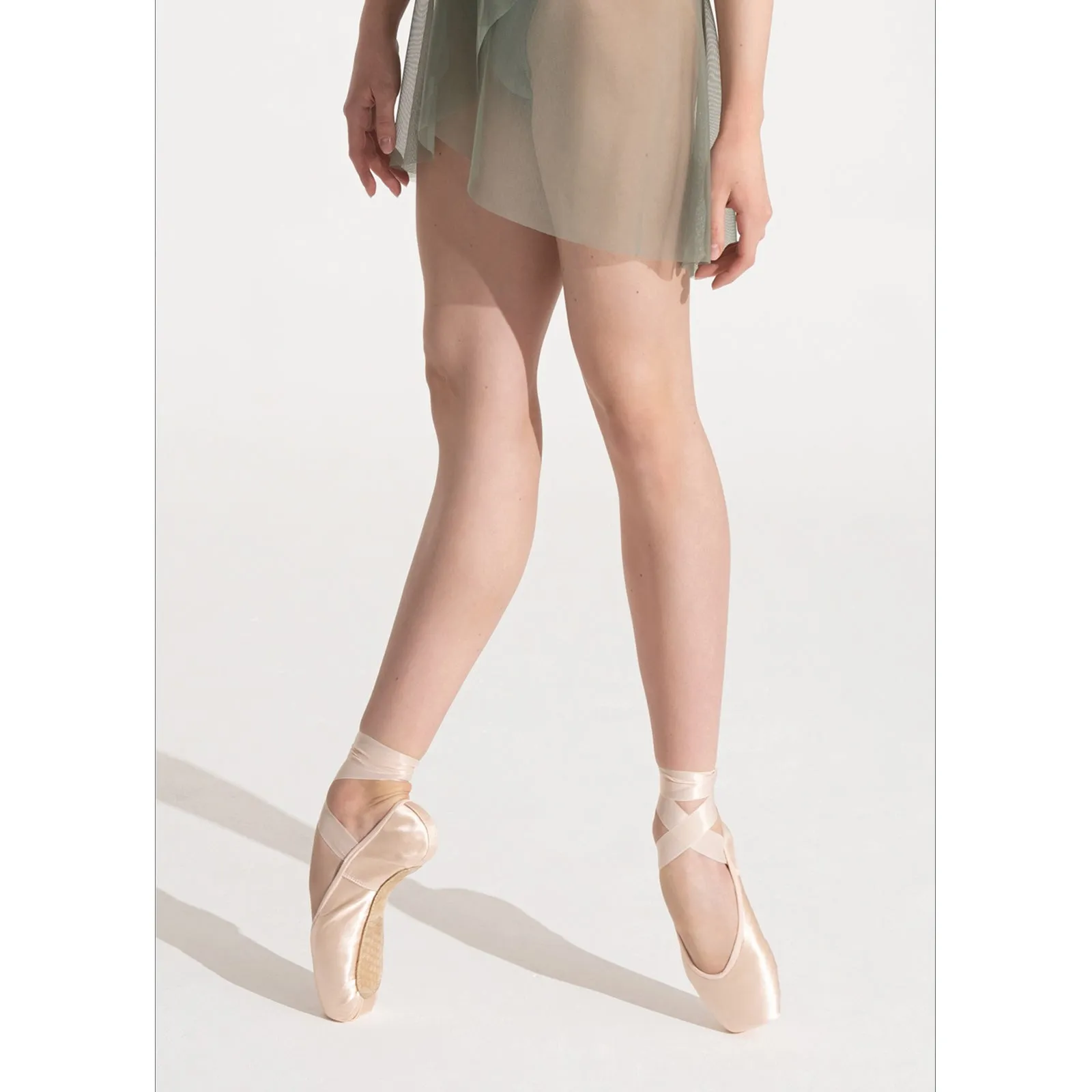 Nikolay StarPointe Pointe Shoes - Medium Flexible Shank